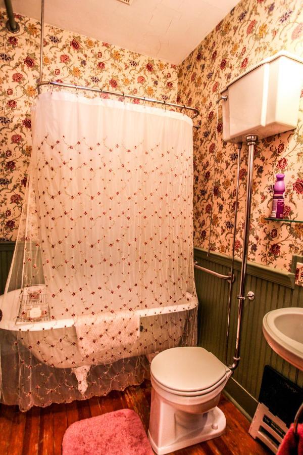Hollerstown Hill Bed And Breakfast Frederick Bagian luar foto