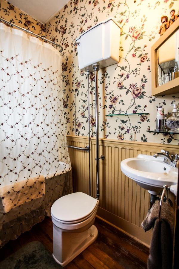 Hollerstown Hill Bed And Breakfast Frederick Bagian luar foto